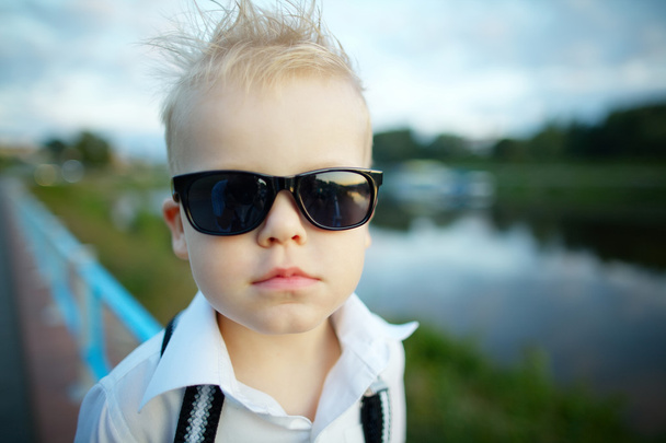 little gentleman with sunglasses outdoors - Foto, imagen