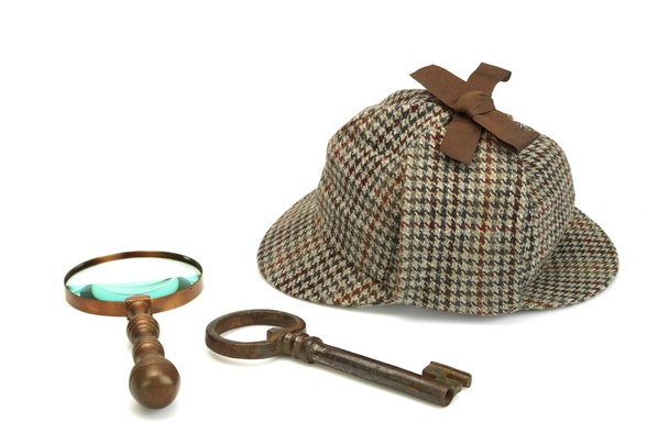 シャーロック ・ ホームズの鹿撃ち帽キャップ、ビンテージの虫眼鏡と Ol - 写真・画像