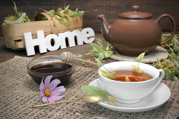 Home Tea Time Scene  With Lime Tree Blossom. Rustic Style - Φωτογραφία, εικόνα