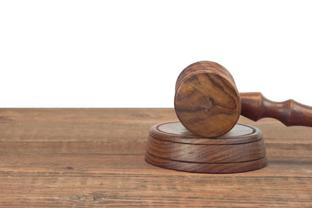 Bírák fa íróasztal marok elszigetelt hang táblán - Fotó, kép