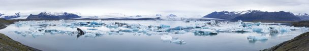 手配、南 Icelan の氷河流出湖のパノラマ - 写真・画像