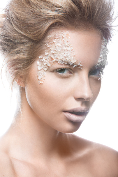 beautiful blond woman model with bright make-up gentle creative art. Beauty face.  - Фото, изображение