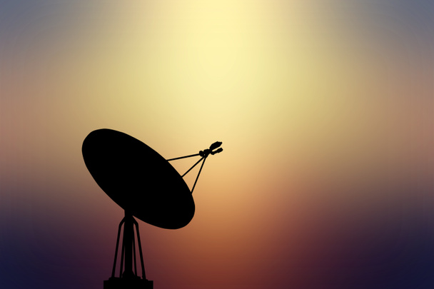 Ombra satellitare e telefono antenna cielo sfondo
 - Foto, immagini