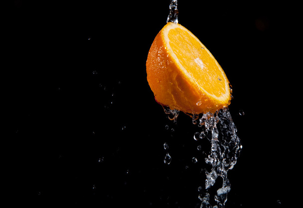 Fresh water splash and orange - Photo, Image