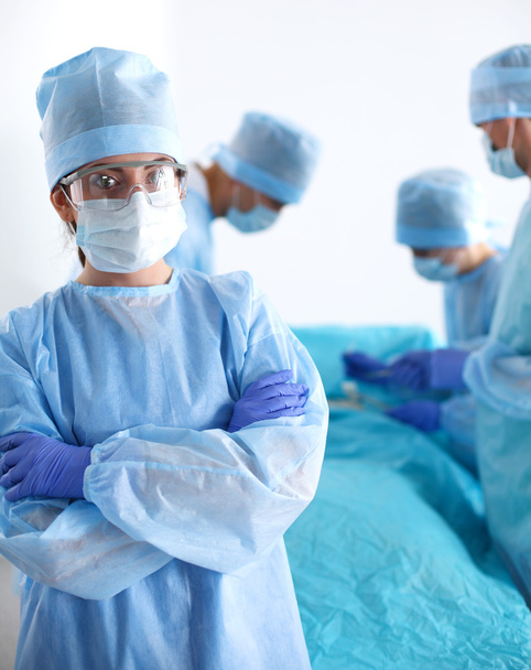 Týmový chirurg na operačním sále - Fotografie, Obrázek