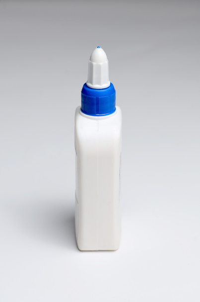 un tubo de pegamento líquido
  - Foto, Imagen