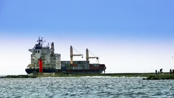 Recompensas marinhas. Containerships navegar
 - Filmagem, Vídeo