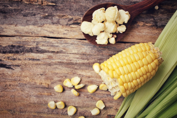 Pop corn with corn seeds - Photo, Image