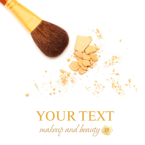 Make-up Pinsel isoliert - Kosmetiksalon Hintergrund - Foto, Bild
