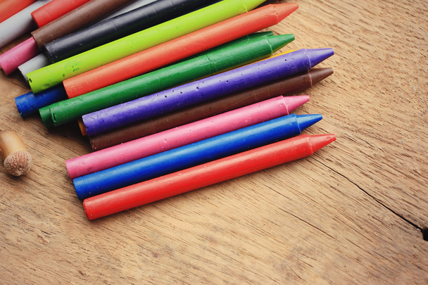 Воскові олівці на дереві вінтажні
 - Фото, зображення