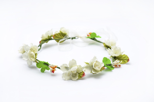 couronne de fleurs isolées sur blanc
 - Photo, image