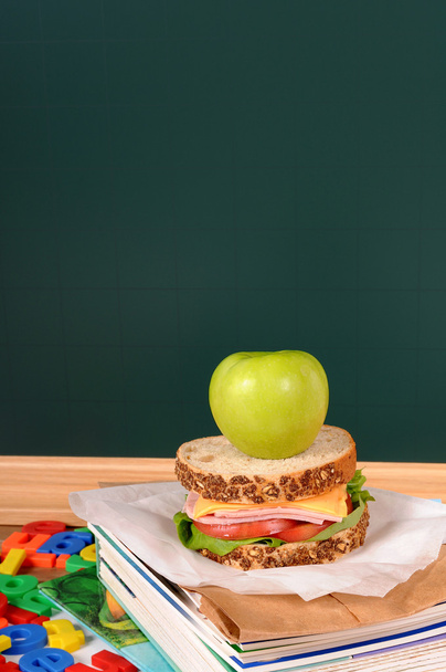 School lunch met blackboard - Foto, afbeelding