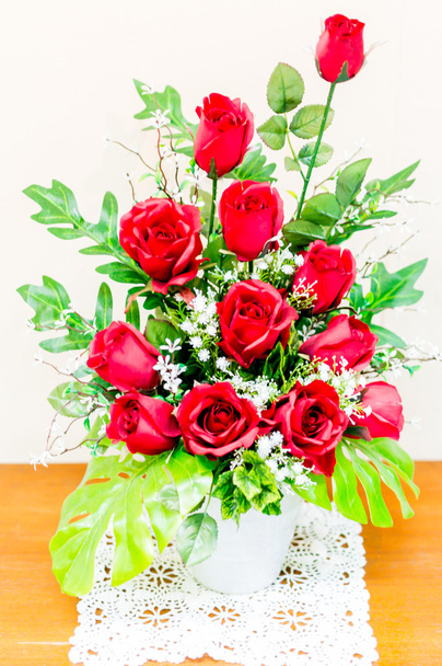 Bouquet de roses rouges . - Photo, image