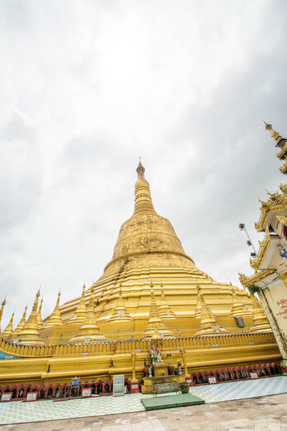 Shwemawdaw pagoda, the tallest pagoda and beautiful in Bago, Myanmar - Foto, immagini
