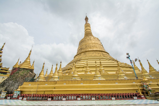 Shwemawdaw pagoda, the tallest pagoda and beautiful in Bago, Myanmar - Fotoğraf, Görsel