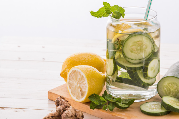 infused water mix of cucumber and lemon - Fotografie, Obrázek