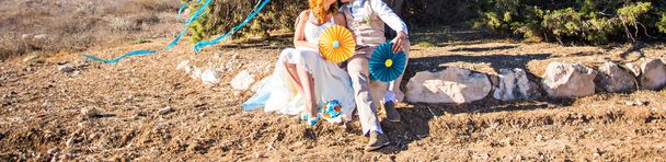 šťastný ženich a nevěsta  - Fotografie, Obrázek