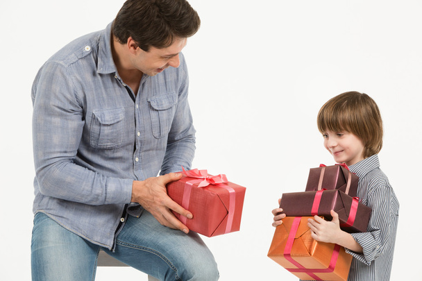 Father gives gifts - Foto, Imagen