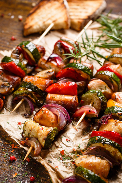 Skewers of grilled meat and vegetables - Photo, Image