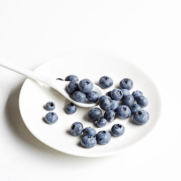 Blueberries on white background - Foto, Bild
