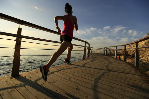 Fitness mujer corriendo - Foto, imagen