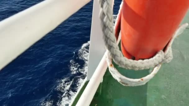 Bir Cruise güverteden dalgalar deniz - Video, Çekim