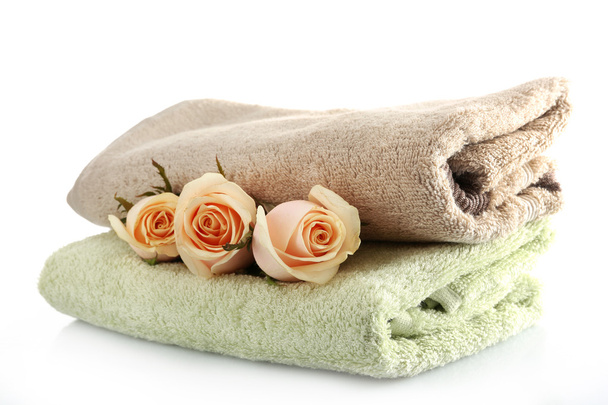 hromada barevných ručníků izolovaných na bílém - Fotografie, Obrázek