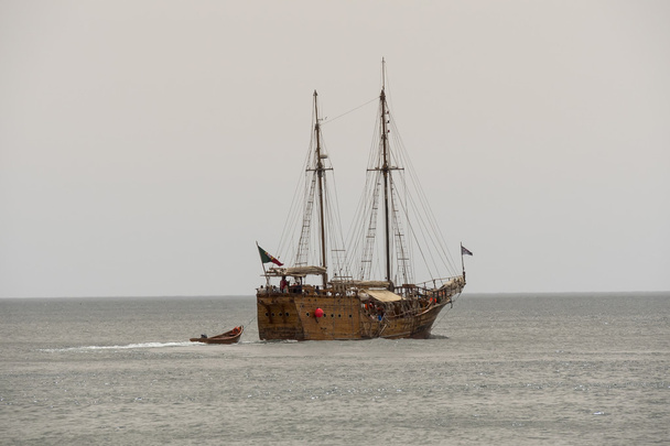 Galion sur la mer, bateau touristique
 - Photo, image