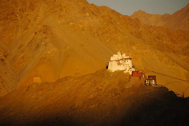Fort en Namgyal of rood gompa in Leh, Ladakh, India - Foto, afbeelding