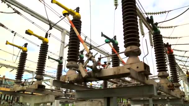 Erdungsstecker in elektrischen Hochspannungsschaltanlagen - Filmmaterial, Video