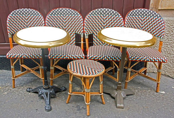 Um café parisiense, terraço
 - Foto, Imagem