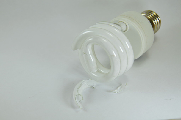 rachadura da lâmpada fluorescente
 - Foto, Imagem