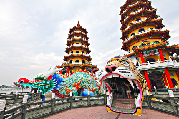 Дракон тигр вежі в Тайвані - Фото, зображення