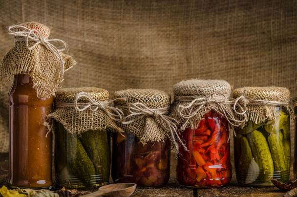 Cooked vegetables, pickles, homemade ketchup - Foto, afbeelding