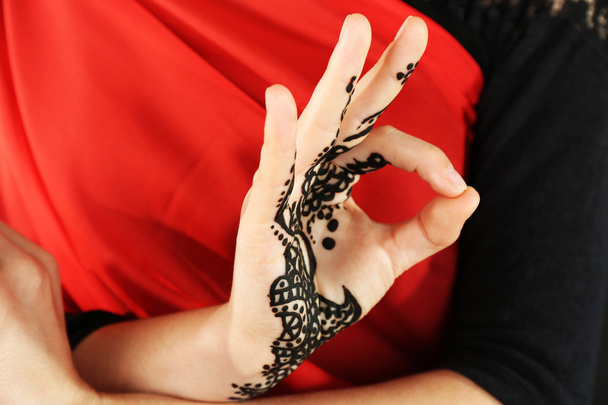 Image of henna on female hand - Fotoğraf, Görsel
