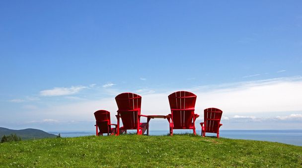 Adirondack krzesła lato niebieski niebo - Zdjęcie, obraz