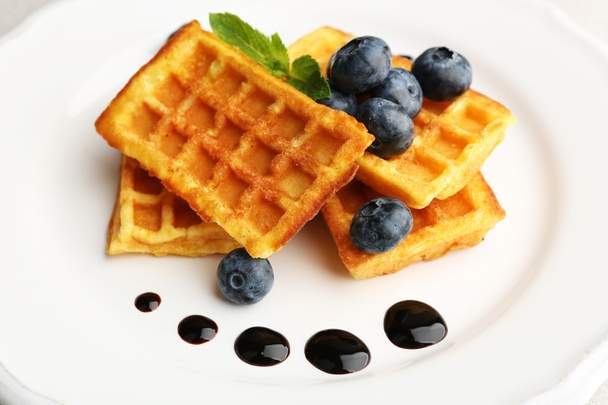 Sweet homemade waffles with forest berries - Fotoğraf, Görsel