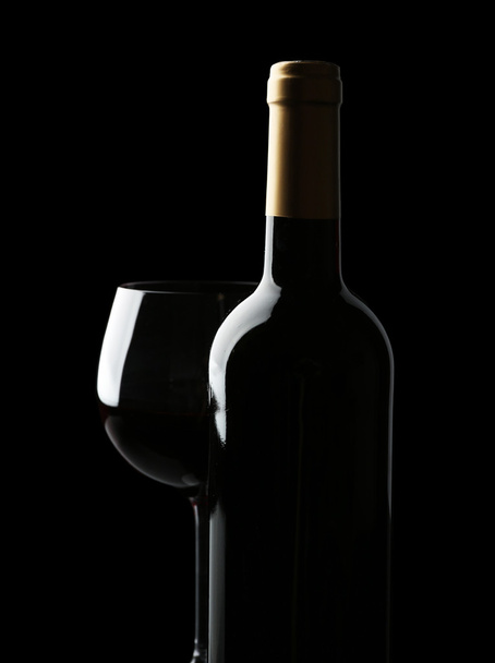 pullo ja lasi viiniä - Valokuva, kuva