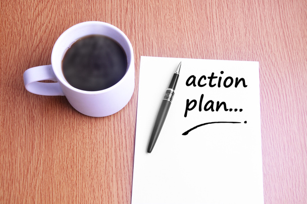 Kaffee, Stift und Notizen schreiben Aktionsplan - Foto, Bild