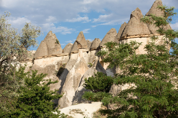 skalní útvary v národním parku goreme. Kappadokie, Turecko - Fotografie, Obrázek