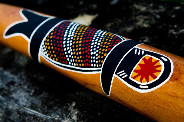 Indigenous Australian art on Didgeridoo - Fotoğraf, Görsel