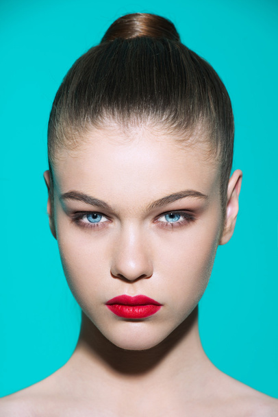Beauty model portrait woman with fresh makeup and strong hairstyle.  - 写真・画像