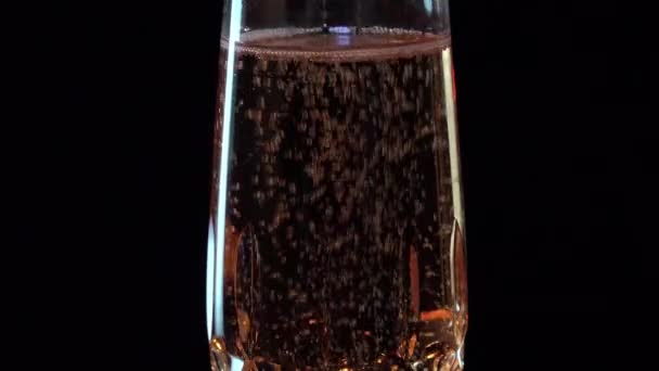 Champanhe rosa em vidro
 - Filmagem, Vídeo