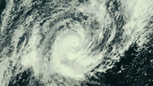 強力なハリケーンの目 - 映像、動画