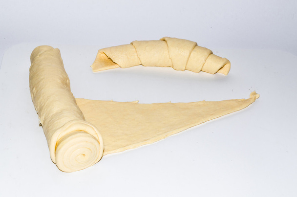 Pasta di croissant crudo
 - Foto, immagini