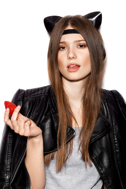 Young pretty woman enjoy fresh strawberries - Φωτογραφία, εικόνα