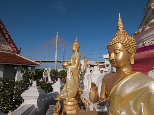 サムット プラカンにある、タイのワット ・ ソンタム寺 - 写真・画像