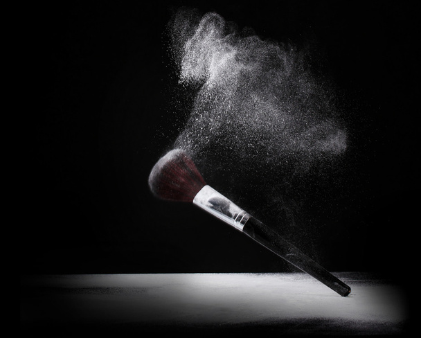 Make up brush with powder isolated on black - Zdjęcie, obraz