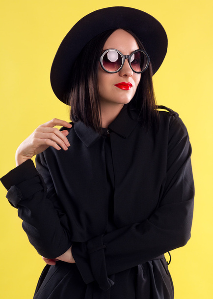 Fashion Stylish Lady In Sunglasses  - Foto, imagen