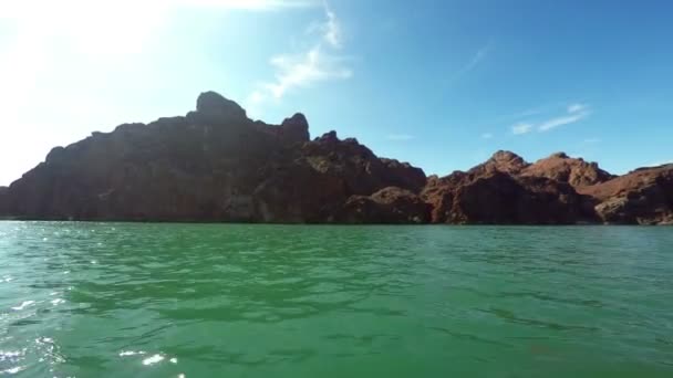 Aussichtsreiche Aussicht vom Boot auf dem Fluss Colorado - Filmmaterial, Video